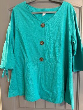 Women's Top Size 16